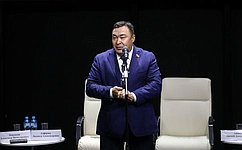 А. Новьюхов: Представители регионов поделились успешным опытом содействия устойчивому развитию коренных народов