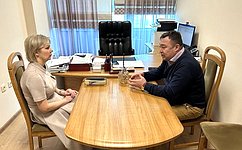 А. Новьюхов встретился с заместителем директора Департамента социального развития Югры Ириной Молдановой