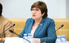 О. Хохлова приветствовала участников Всероссийского Форума многодетных семей