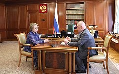 В. Матвиенко обсудила с губернатором города Севастополя М. Развожаевым социально-экономическое развитие региона