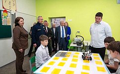 А. Артамонов посетил с рабочей поездкой Кировский муниципальный округ