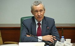А. Климов: Нужно эффективно реагировать на зарубежные попытки использовать постсоветское пространство для дестабилизации политической системы РФ