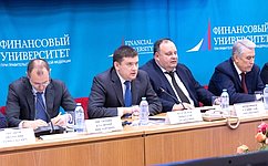 Н. Журавлев: Финансовые организации должны активно участвовать в реализации общей задачи по обеспечению трансформации экономики