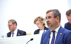 Одобрен механизм привлечения к административной ответственности граждан, находящихся за рубежом