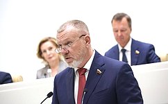 Сенаторы одобрили пакет законов о предоставлении социальных гарантий женщинам, удостоенным звания «Мать-героиня»