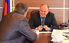 А. Дмитриенко обсудил с жителями Пензы вопросы социального обеспечения, жилищного и земельного законодательства