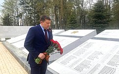 Н. Журавлев принял участие в торжественном открытии памятника бабушке Анне в Костроме