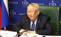 Е. Борисов провел заседание рабочей группы по подготовке предложений для развития малых форм хозяйствования в сфере АПК