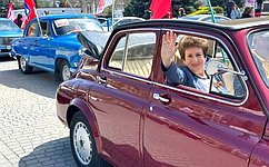 Е. Алтабаева приняла участие в автопробеге, приуроченном к проведению Международной акции «Диктант Победы»