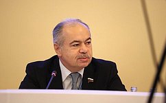 И. Умаханов провел в Совете Федерации совещание по итогам сезона хаджа 2017 года