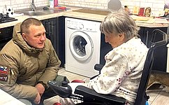 И. Кастюкевич передал автоматическую инвалидную коляску жительнице блокадного Ленинграда в Херсонской области