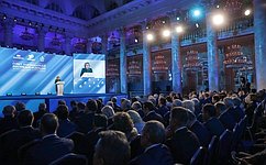 В. Матвиенко: Принцип федерализма отчётливо отражается на парламентском уровне