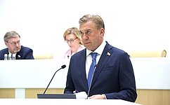 Родитель военнослужащего – инвалида I или II группы получил право на оформление ежегодного отпуска одновременно с ним