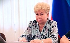 О. Бас приняла участие в едином дне приемов молодежи в ЛНР