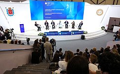 В. Матвиенко предложила бизнес-сообществу создать «клуб миллионеров» из компаний, поддерживающих рождение детей у своих работников