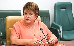 Л. Глебова приняла участие в общественном обсуждении законопроекта, регулирующего статус некоммерческих организаций