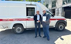 А. Гибатдинов поздравил работников скорой помощи с профессиональным праздником
