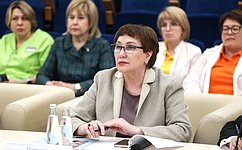 Е. Перминова: Обсуждение вопросов комплексной реабилитации детей-инвалидов стало главным на заседании Совета по делам инвалидов