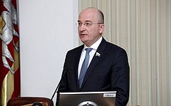 Олег Цепкин поздравил Народный университет с 20-летием