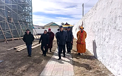 Б. Жамсуев проинспектировал реставрацию старейшего буддийского храма России и принял участие в межмуниципальном форуме