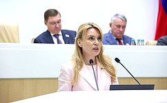 Сотрудники Росгвардии и МВД, имеющие ребёнка-инвалида, смогут получить внеочередную выплату на покупку жилья
