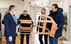 А. Хапочкин передал мебель и бытовое оборудование в реабилитационный центр в Южно-Сахалинске