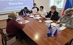 О. Бас провела прием граждан в ЛНР