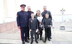 С. Горняков и Н. Семисотов приняли участие в награждении юного волгоградца медалью «За проявленное мужество»