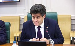 А. Высокинский предложил синхронизировать получение средств застройщиками со счетов эскроу с передачей ключей дольщикам