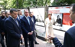 Н. Журавлев открыл выставку, посвященную вкладу экспортных предприятий СССР в достижение Великой Победы