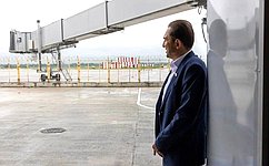 А. Хапочкин посетил новый аэровокзальный комплекс в Южно-Сахалинске