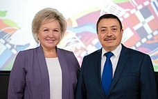 Е. Писарева провела встречу с Послом Республики Эль-Сальвадор в Российской Федерации