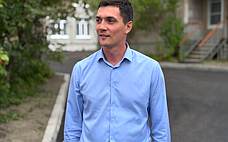 Р. Маслов проинспектировал ход работ на социально значимых объектах Череповца