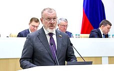 У судей появилось право на запрос и получение сведений из Единого государственного реестра ЗАГС в электронном виде