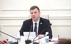 По инициативе А. Малащенкова в Смоленской области устанавливают баннеры с фотографиями смолян-бойцов СВО