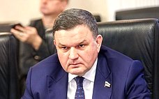 С. Перминов рассмотрел обращения граждан из пяти муниципалитетов Ленинградской области