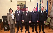 Сенаторы РФ посетили Киргизию для мониторинга подготовки и проведения досрочных парламентских выборов в стране