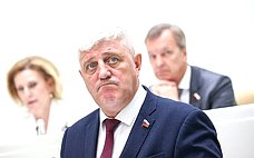 Установлены сроки для принятия решения о выплате единовременных пособий участникам СВО и членам их семей