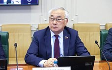 Б. Жамсуев обсудил развитие социальной инфраструктуры и поддержку участников СВО в Забайкальском крае
