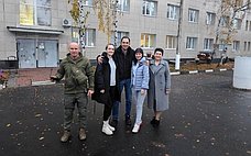 А. Хапочкин доставил гуманитарную помощь в медучреждения Белгородской области