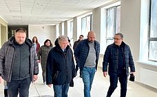 А. Артамонов ознакомился с ходом строительства социальных объектов Калуги