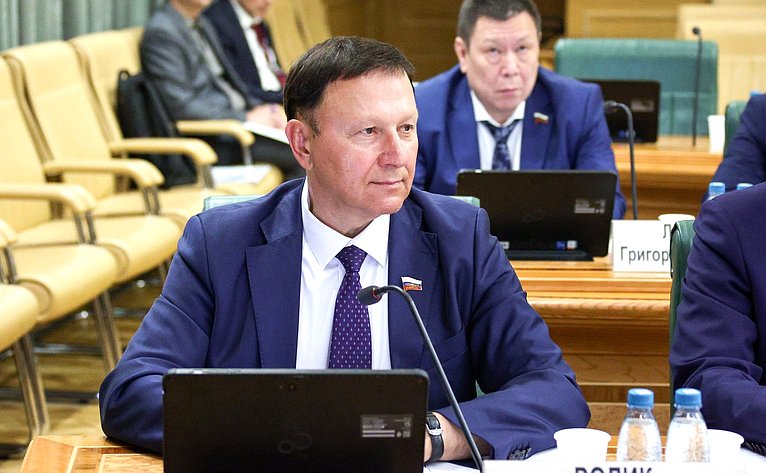 Александр Ролик