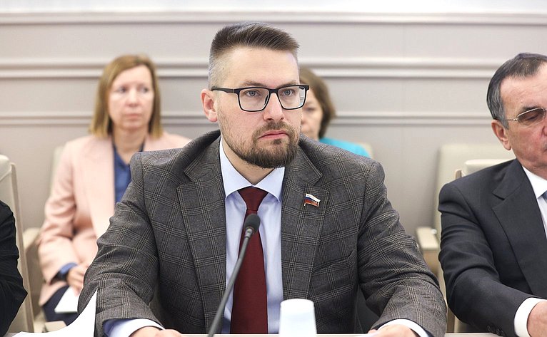 Руслан Смашнев