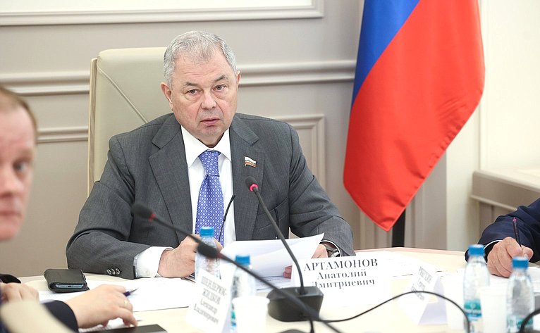 Анатолий Артамонов