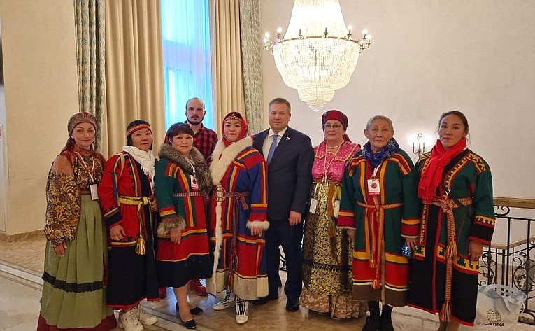 Денис Гусев приветствовал участников и гостей Всероссийского форума финно-угорских народов