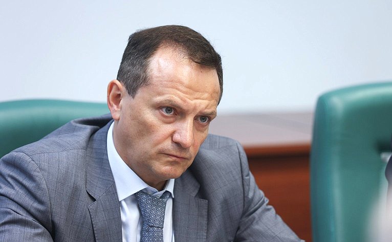 Совещание Комитета СФ по федеративному устройству, региональной политике, МСУ и делам Севера «Совершенствование системы саморегулирования в строительной отрасли»