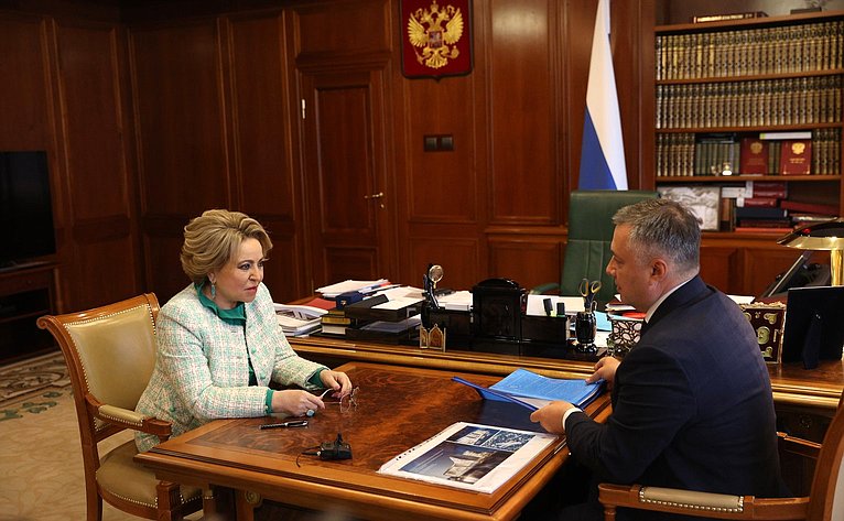 Встреча Председателя Совета Федерации Валентины Матвиенко с губернатором Иркутской области Игорем Кобзевым
