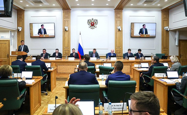 Заседание Совета по вопросам интеграции воссоединенных субъектов Российской Федерации в правовую и социально-экономическую системы РФ при Совете Федерации
