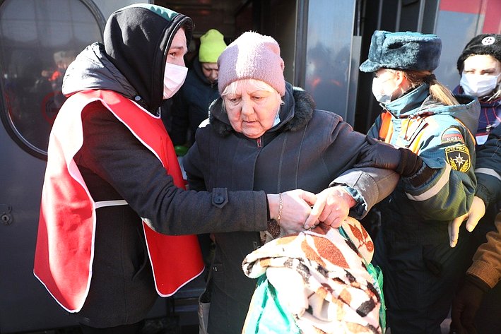 Наталия Косихина провела ряд встреч в регионе по вопросам размещения беженцев из Донбасса, организации и отправки гуманитарных грузов