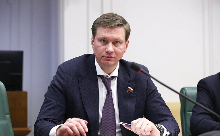 Дмитрий Кузьмин